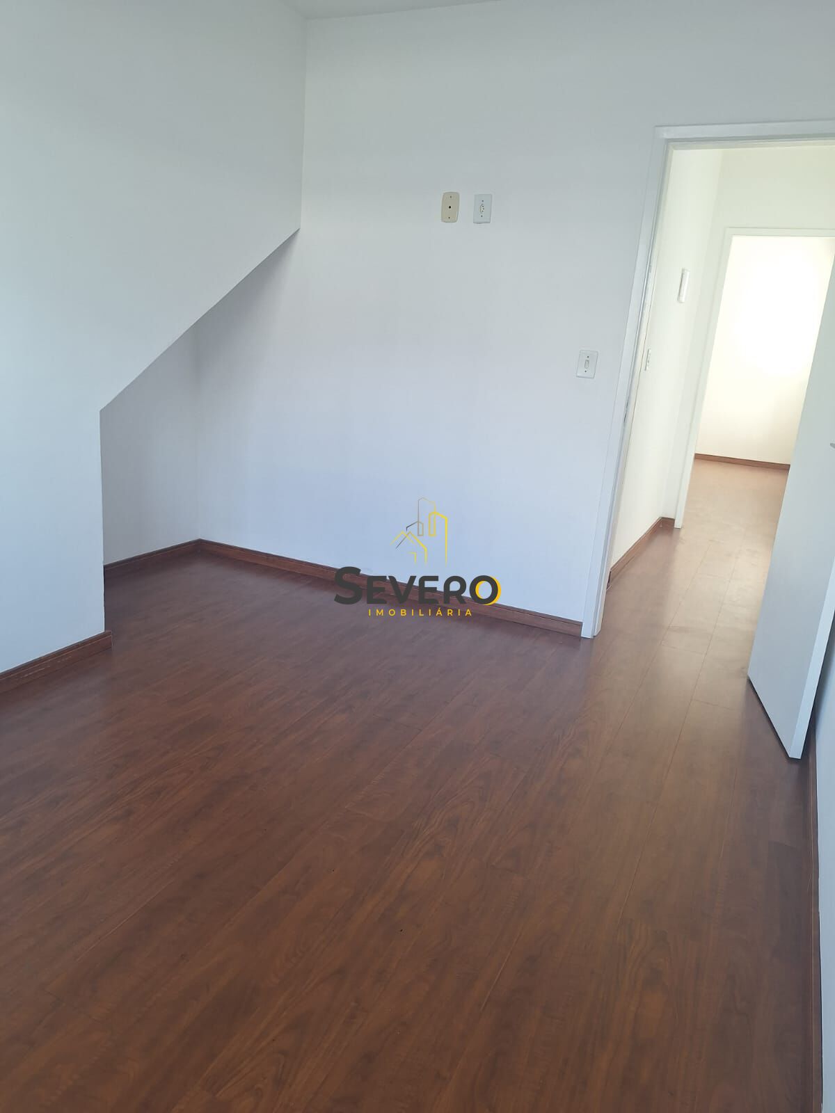 Apartamento à venda com 2 quartos, 80m² - Foto 4