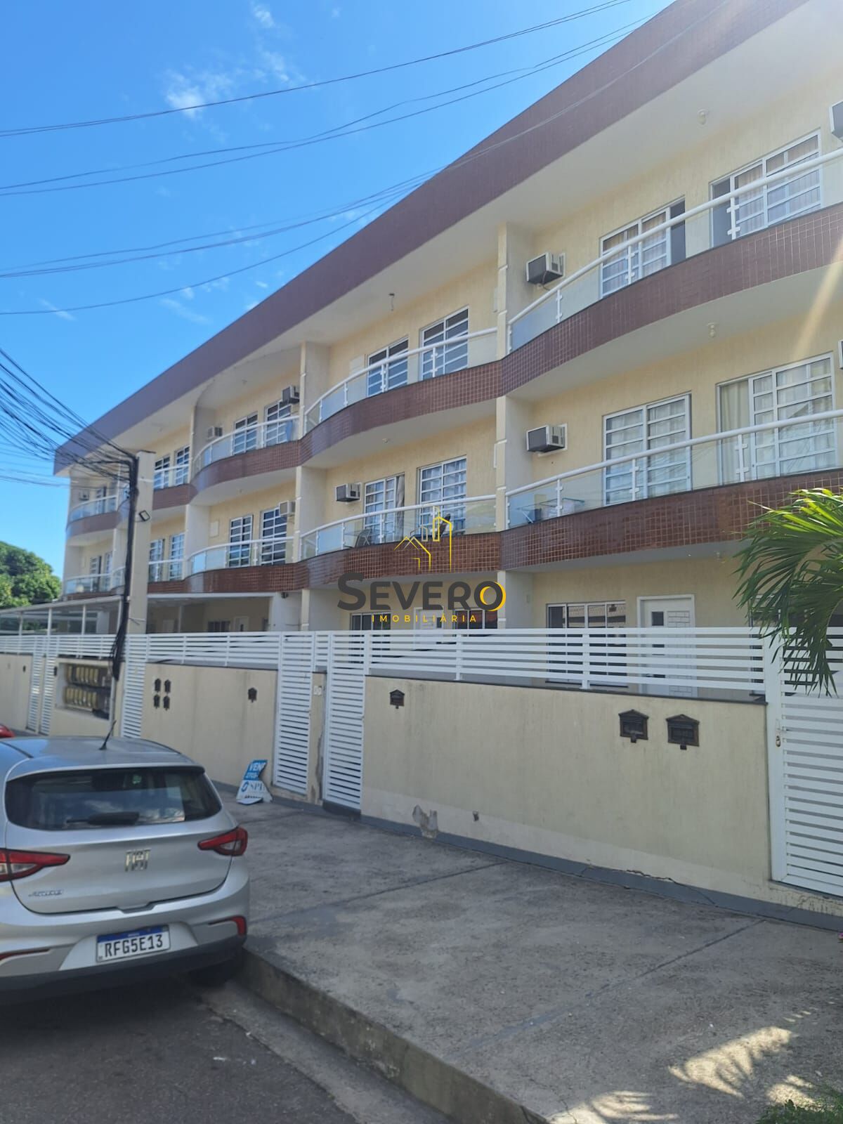 Apartamento à venda com 2 quartos, 80m² - Foto 1