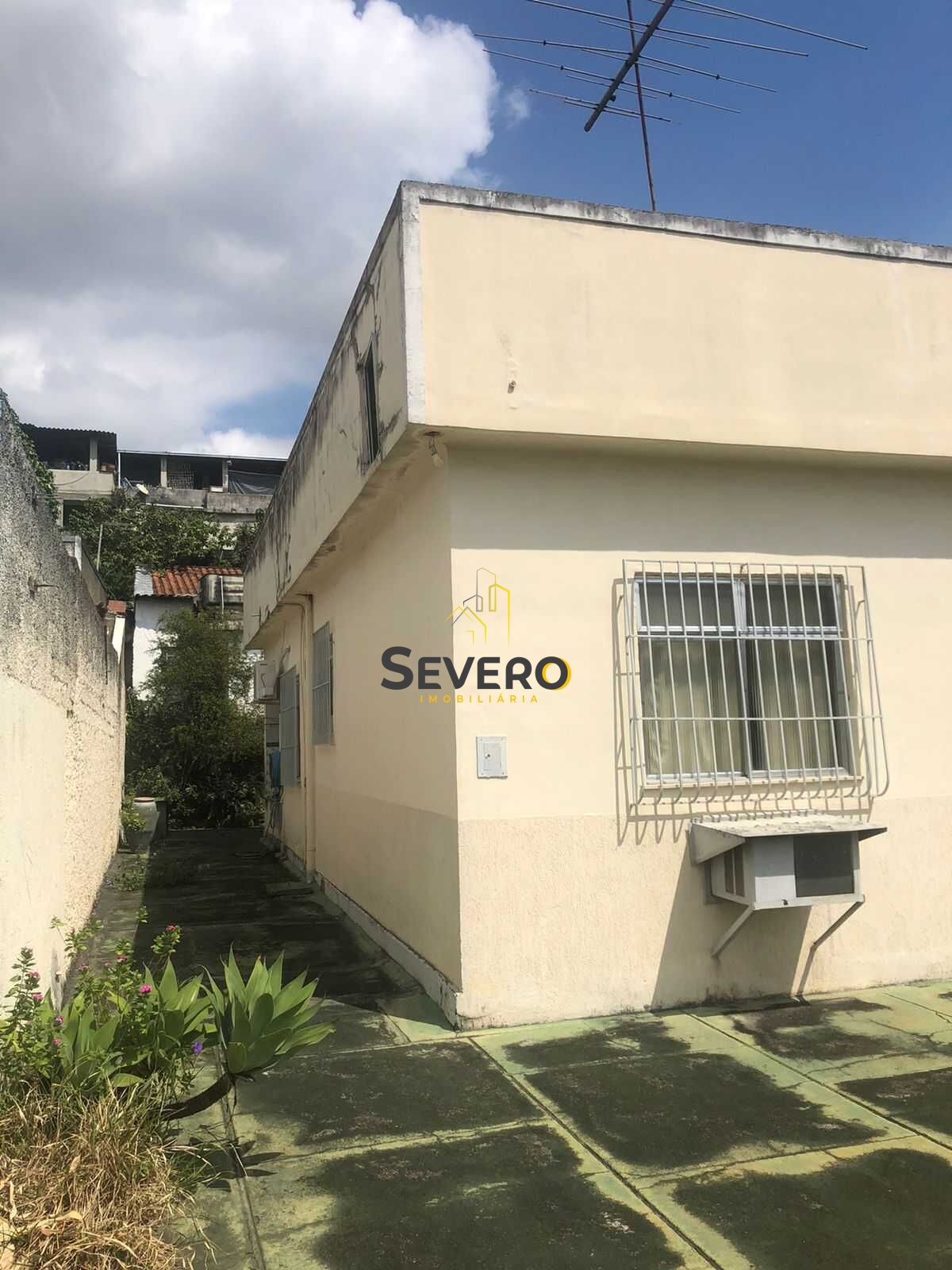 Casa à venda com 2 quartos, 186m² - Foto 4