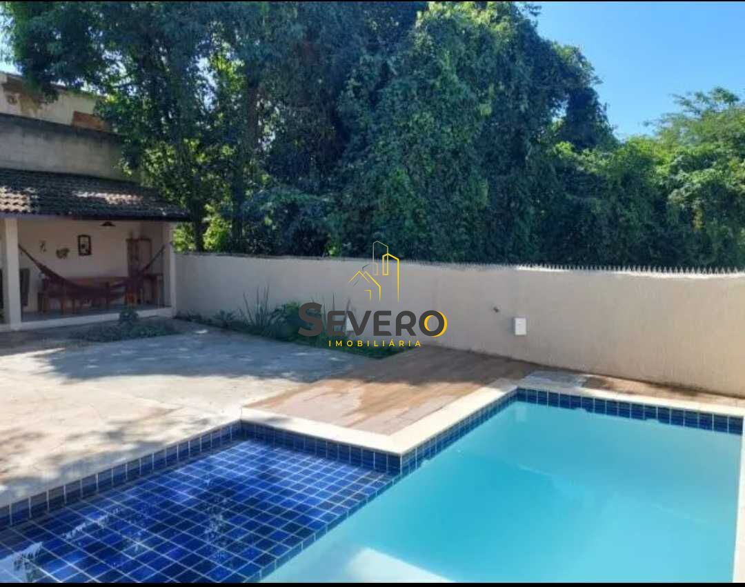 Casa à venda com 3 quartos, 193m² - Foto 1