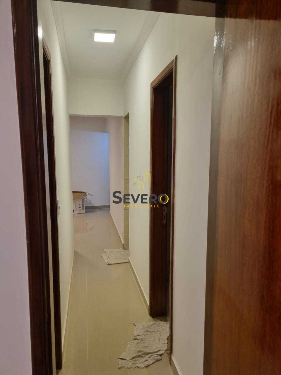 Apartamento à venda com 2 quartos, 65m² - Foto 2