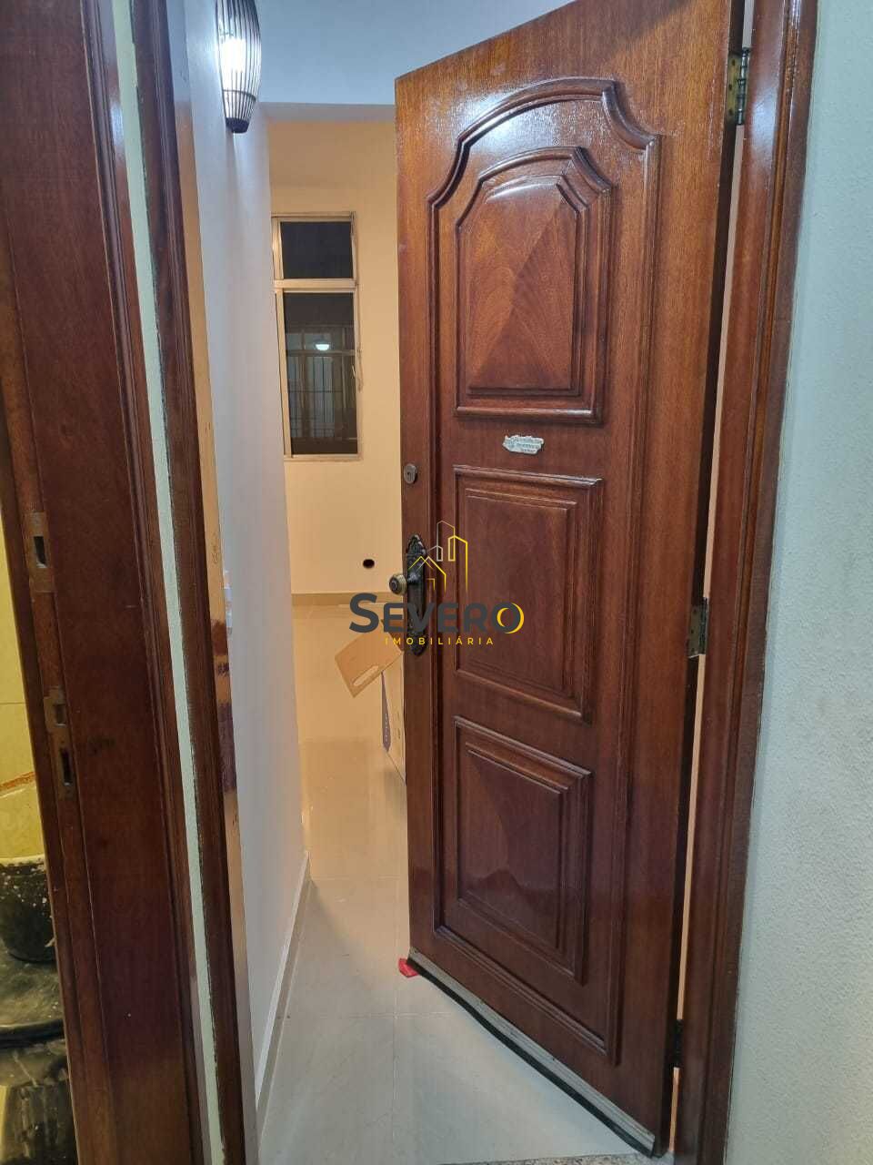 Apartamento à venda com 2 quartos, 65m² - Foto 3