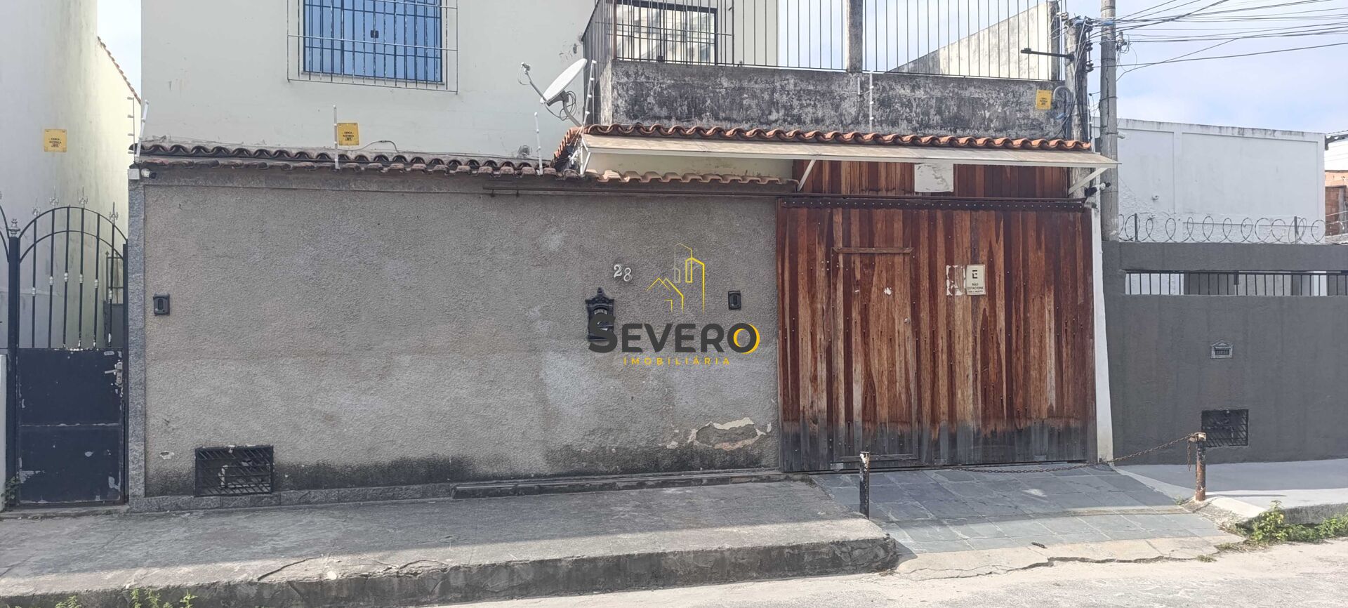 Casa à venda com 2 quartos, 120m² - Foto 1