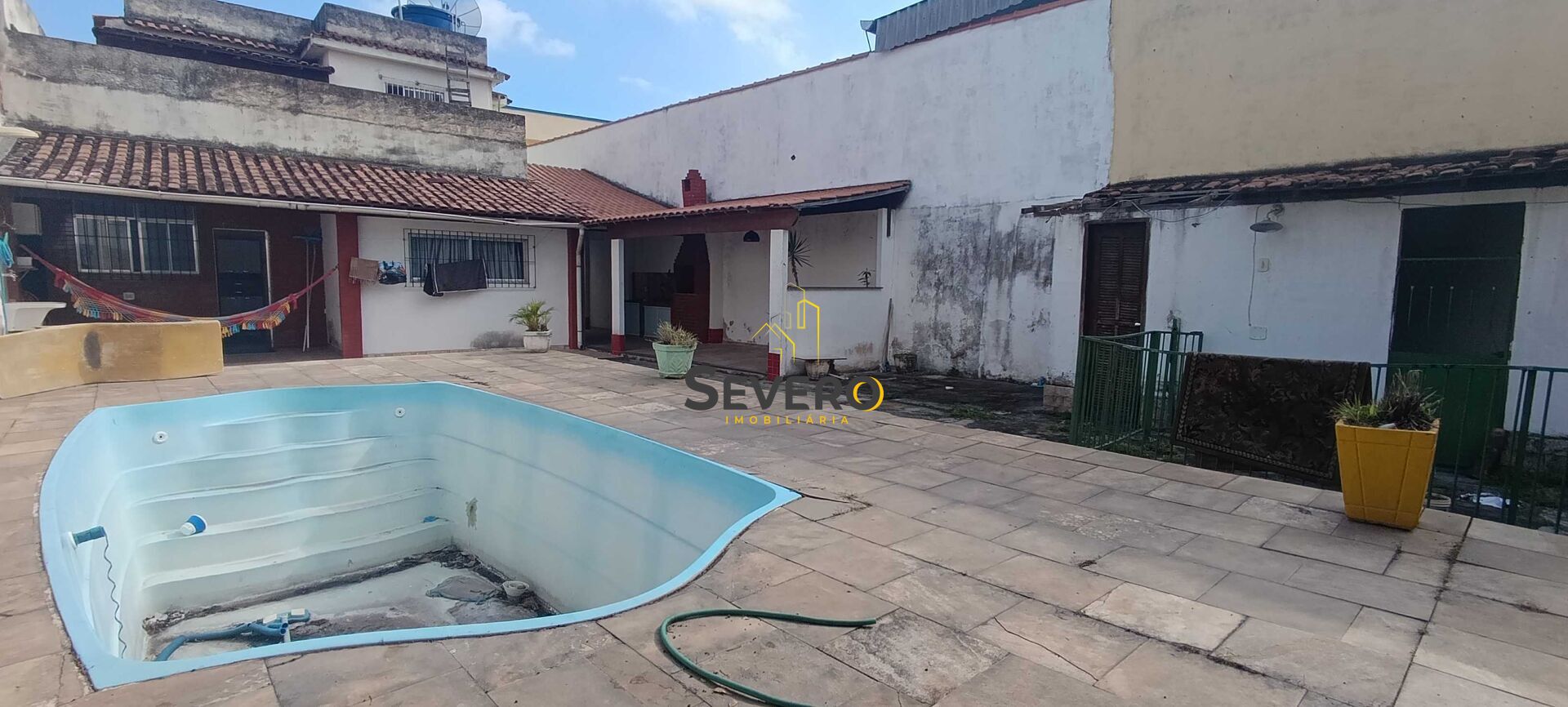 Casa à venda com 2 quartos, 120m² - Foto 13