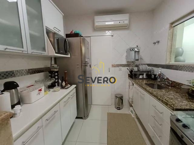 Casa à venda com 3 quartos, 180m² - Foto 10