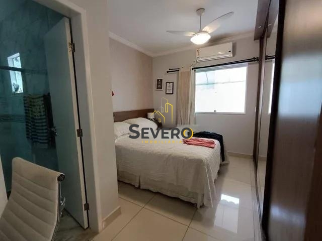 Casa à venda com 3 quartos, 180m² - Foto 2