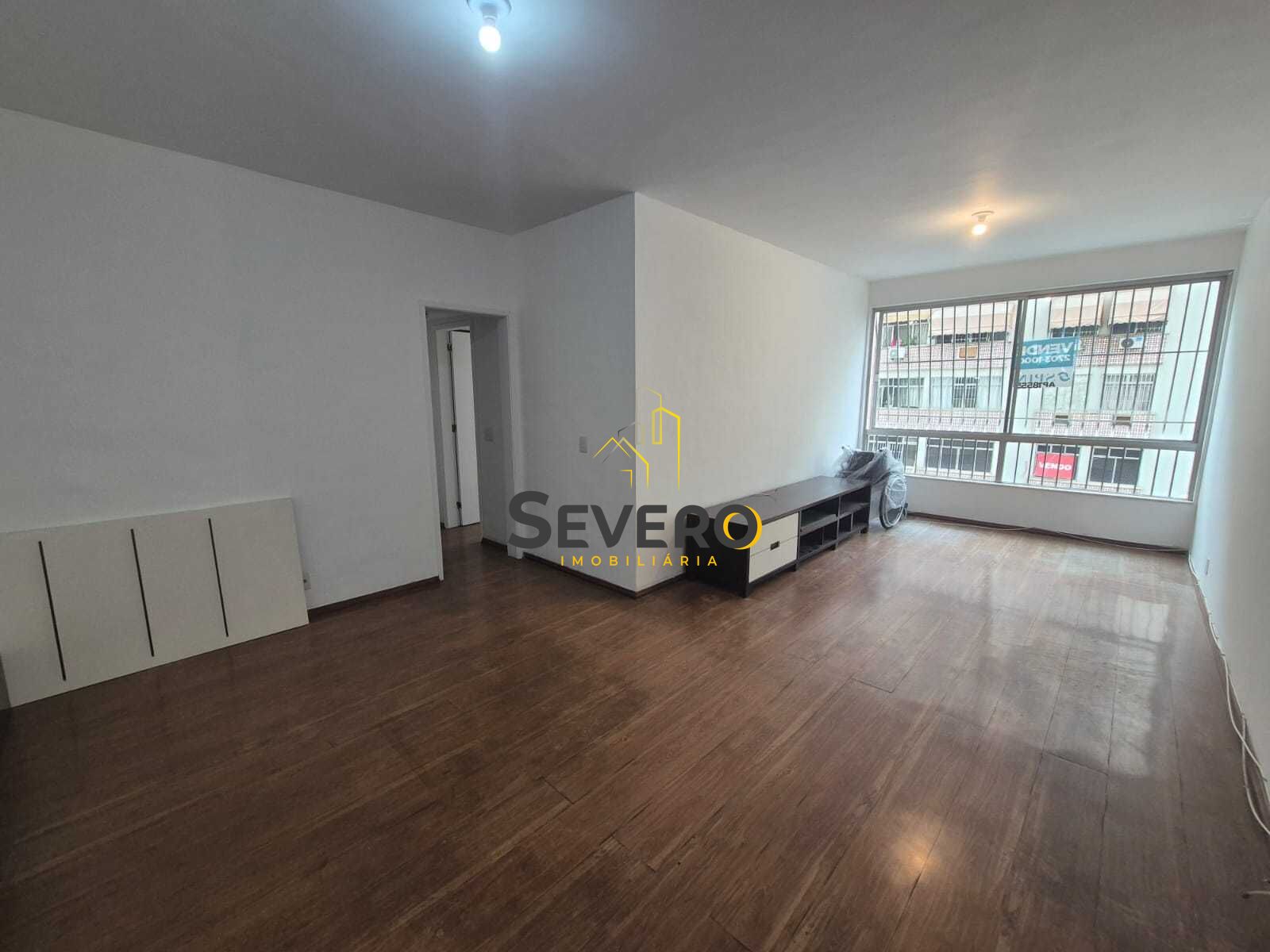 Apartamento à venda com 2 quartos, 110m² - Foto 1