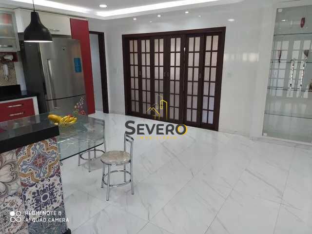 Casa à venda com 5 quartos, 455m² - Foto 1