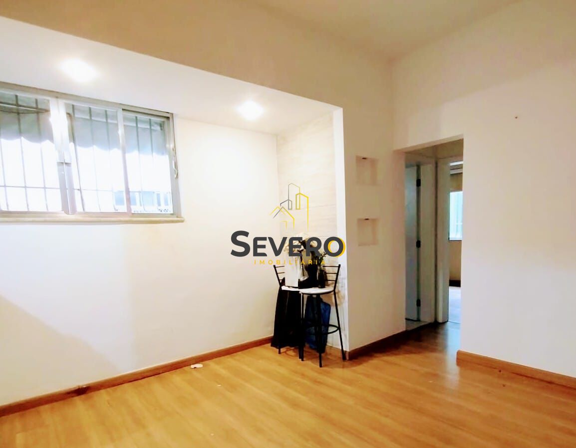 Apartamento à venda com 2 quartos, 60m² - Foto 2