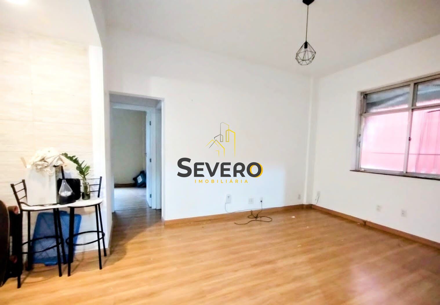 Apartamento à venda com 2 quartos, 60m² - Foto 1