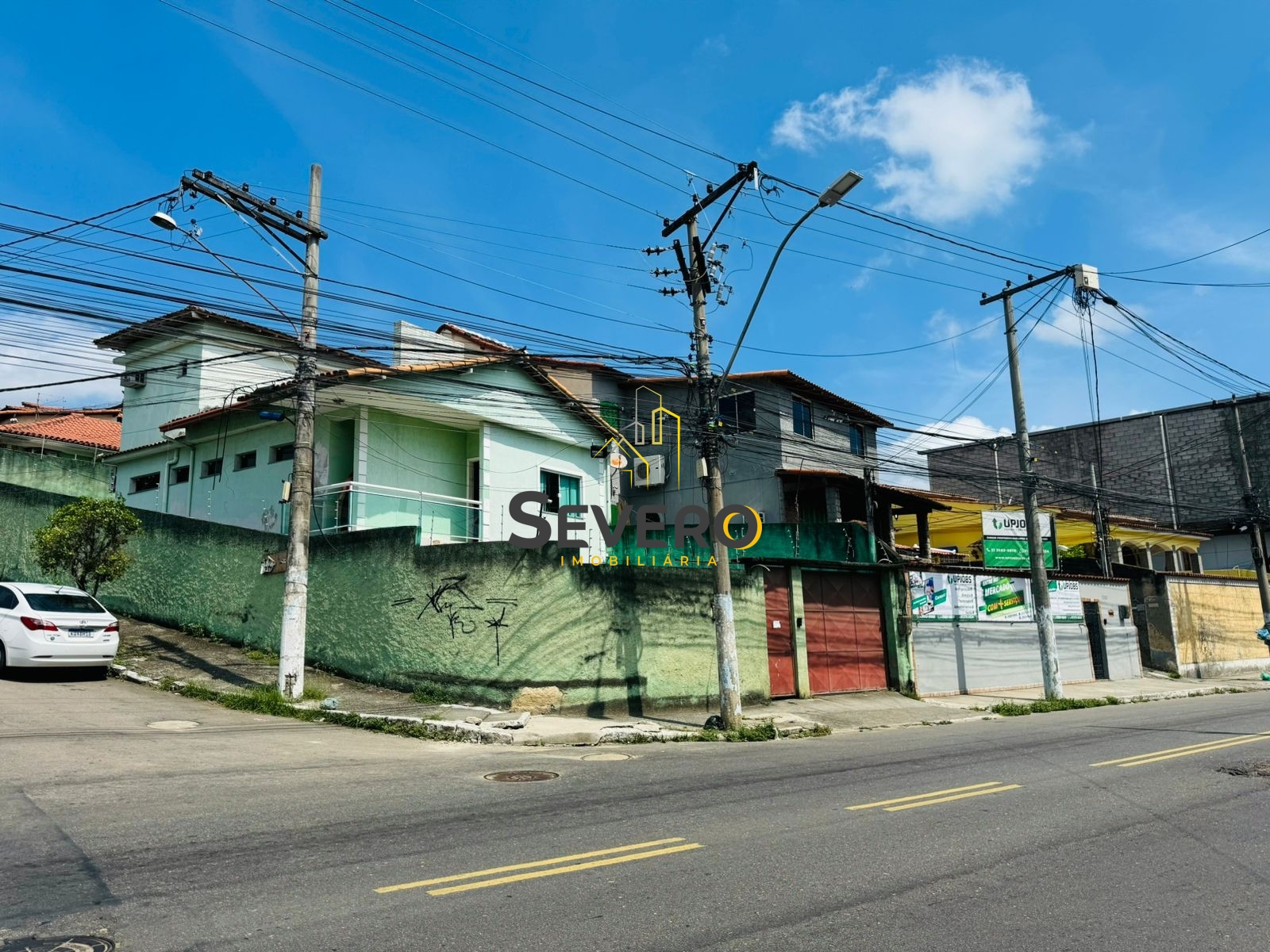 Casa à venda com 4 quartos, 170m² - Foto 2