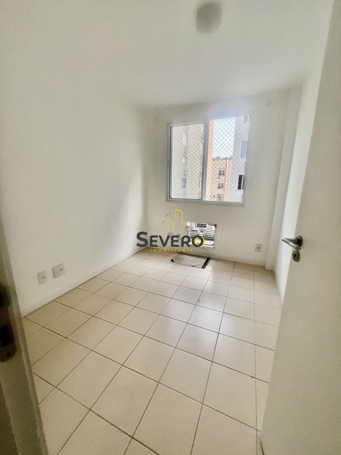 Apartamento à venda com 3 quartos, 75m² - Foto 16