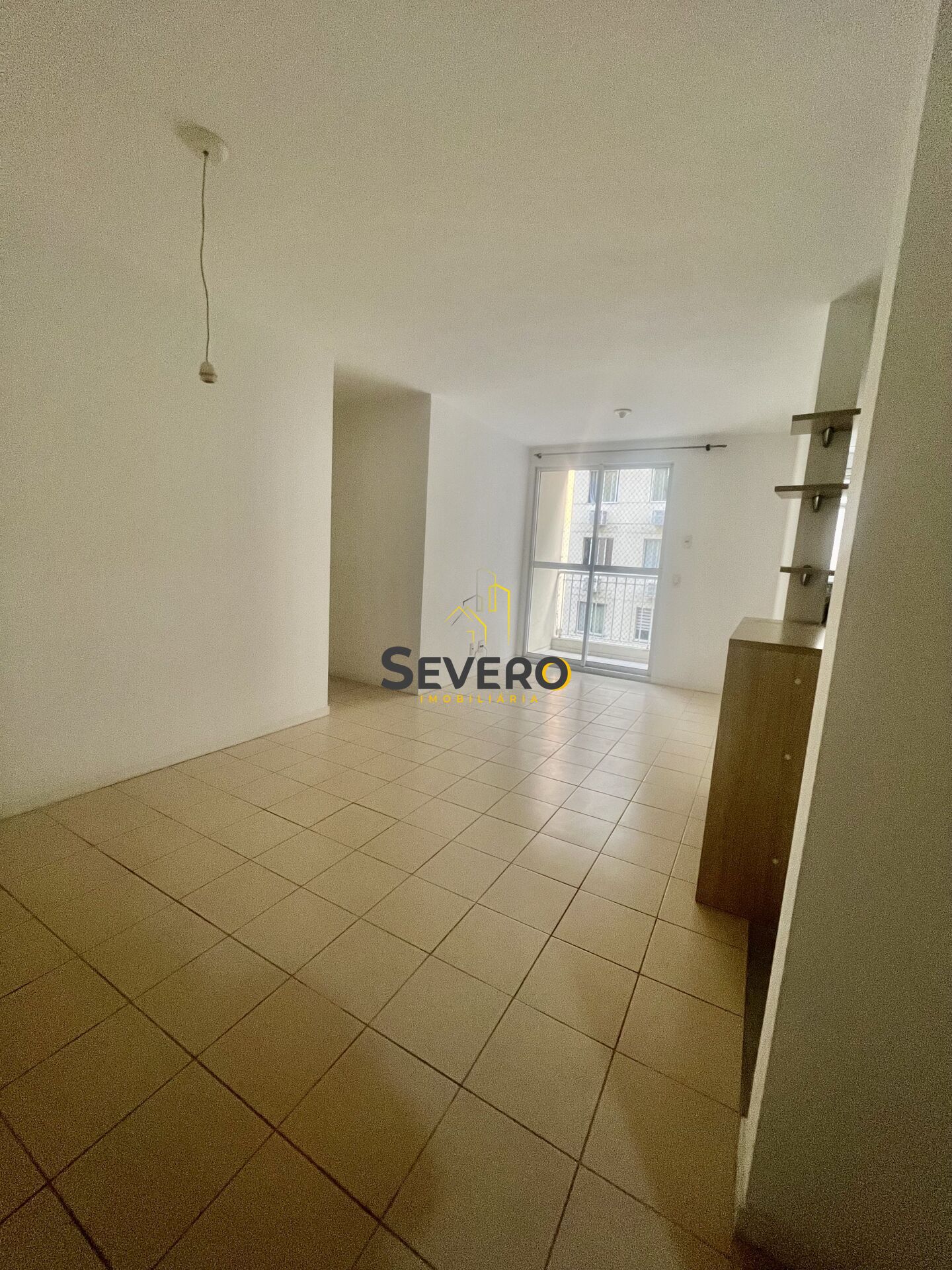 Apartamento à venda com 3 quartos, 75m² - Foto 1