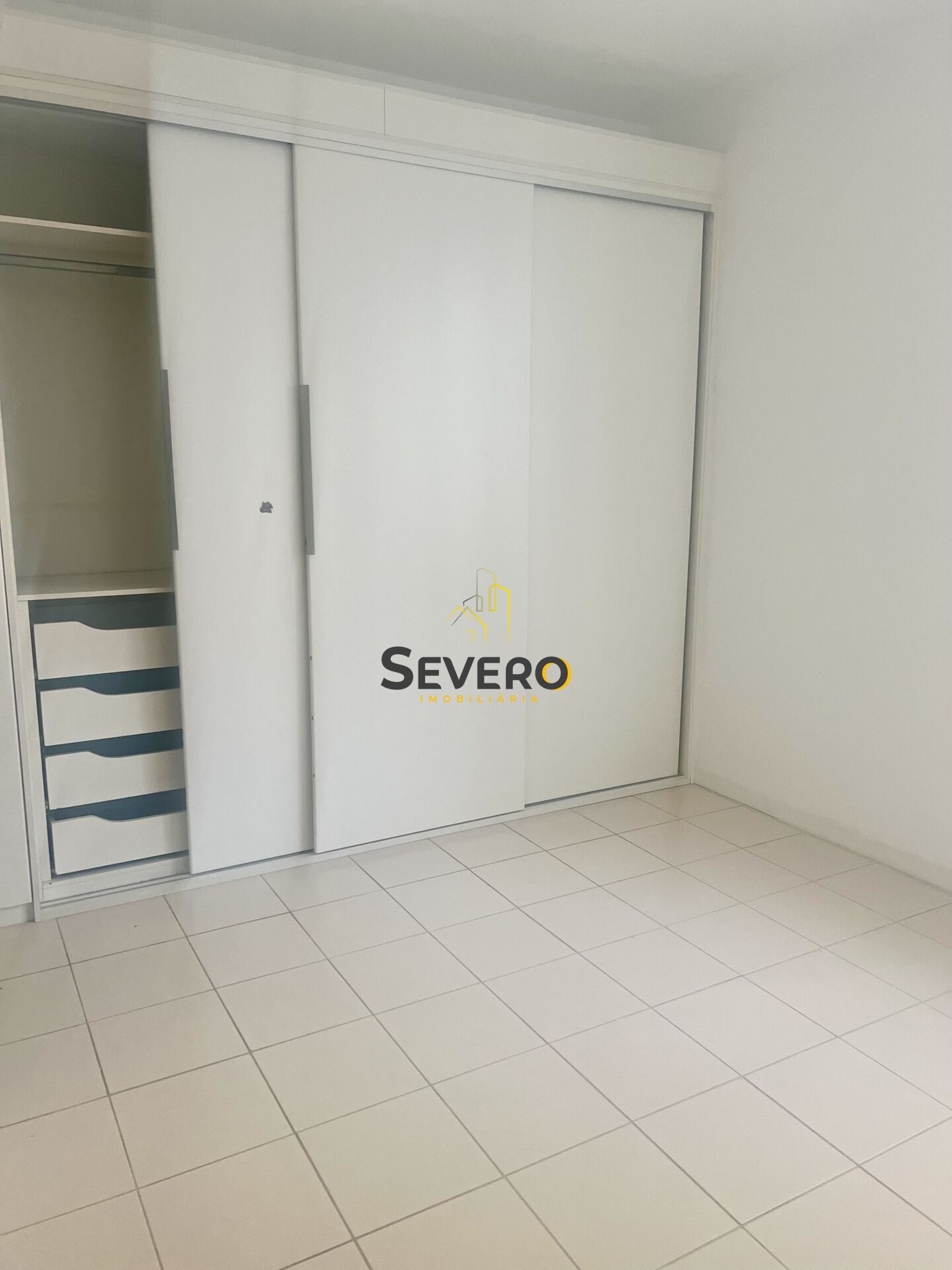 Apartamento à venda com 3 quartos, 75m² - Foto 12