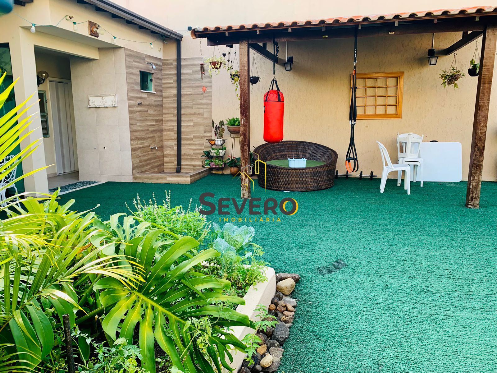 Casa à venda com 5 quartos, 300m² - Foto 13