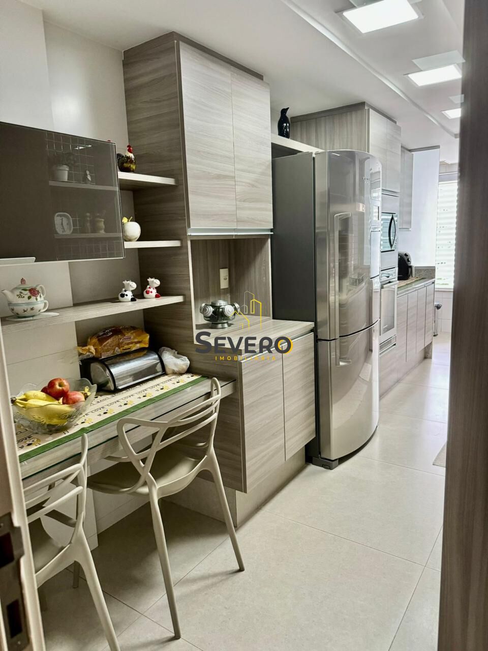 Apartamento à venda com 4 quartos, 188m² - Foto 8