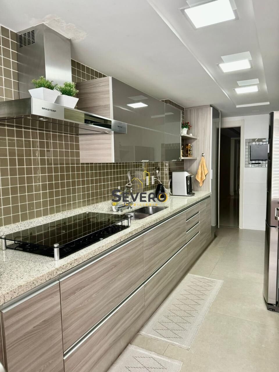 Apartamento à venda com 4 quartos, 188m² - Foto 6