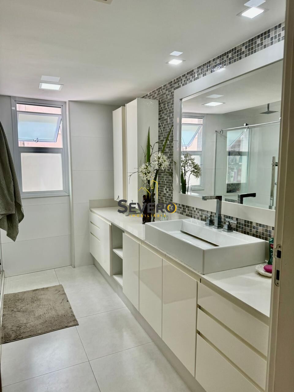 Apartamento à venda com 4 quartos, 188m² - Foto 11