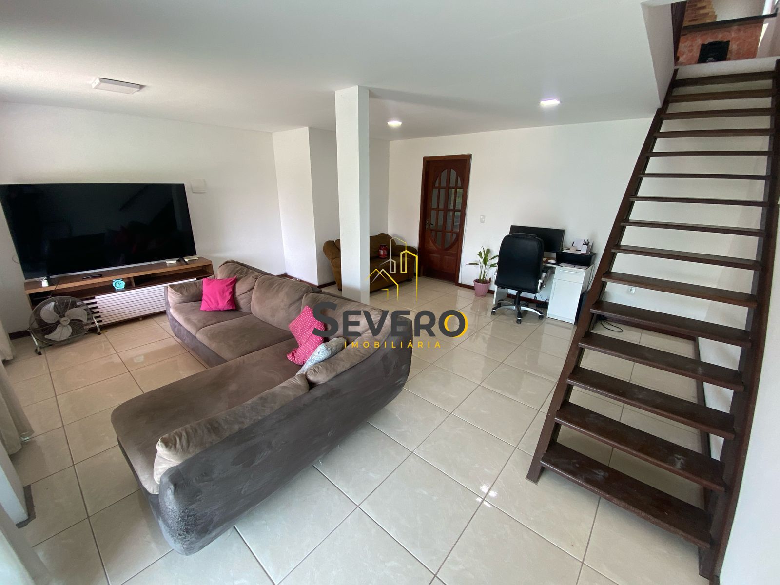 Casa à venda com 4 quartos, 239m² - Foto 8