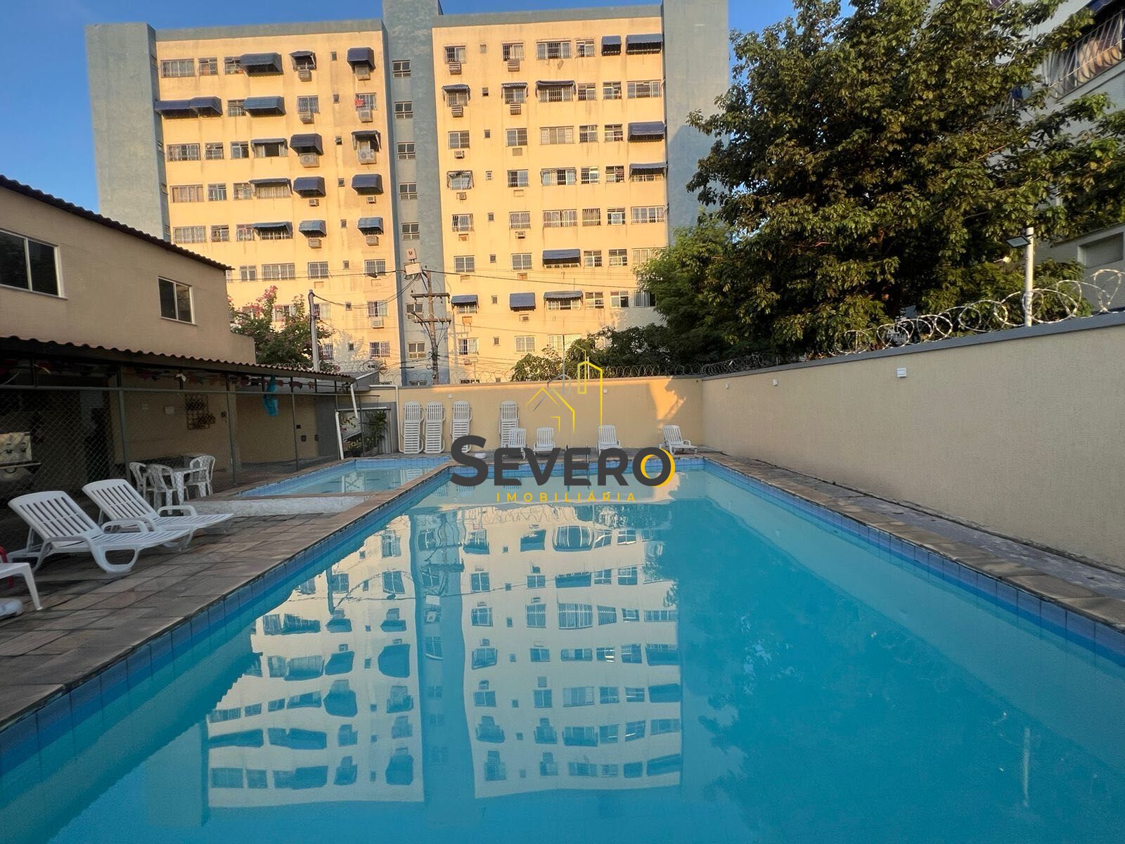 Apartamento à venda com 2 quartos, 50m² - Foto 2