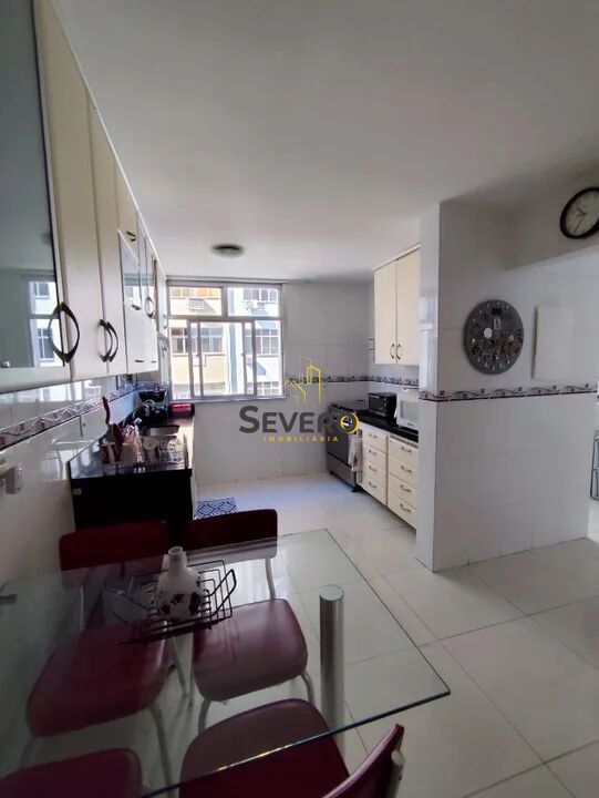 Apartamento à venda com 4 quartos, 243m² - Foto 12