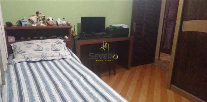 Casa, 3 quartos, 240 m² - Foto 13