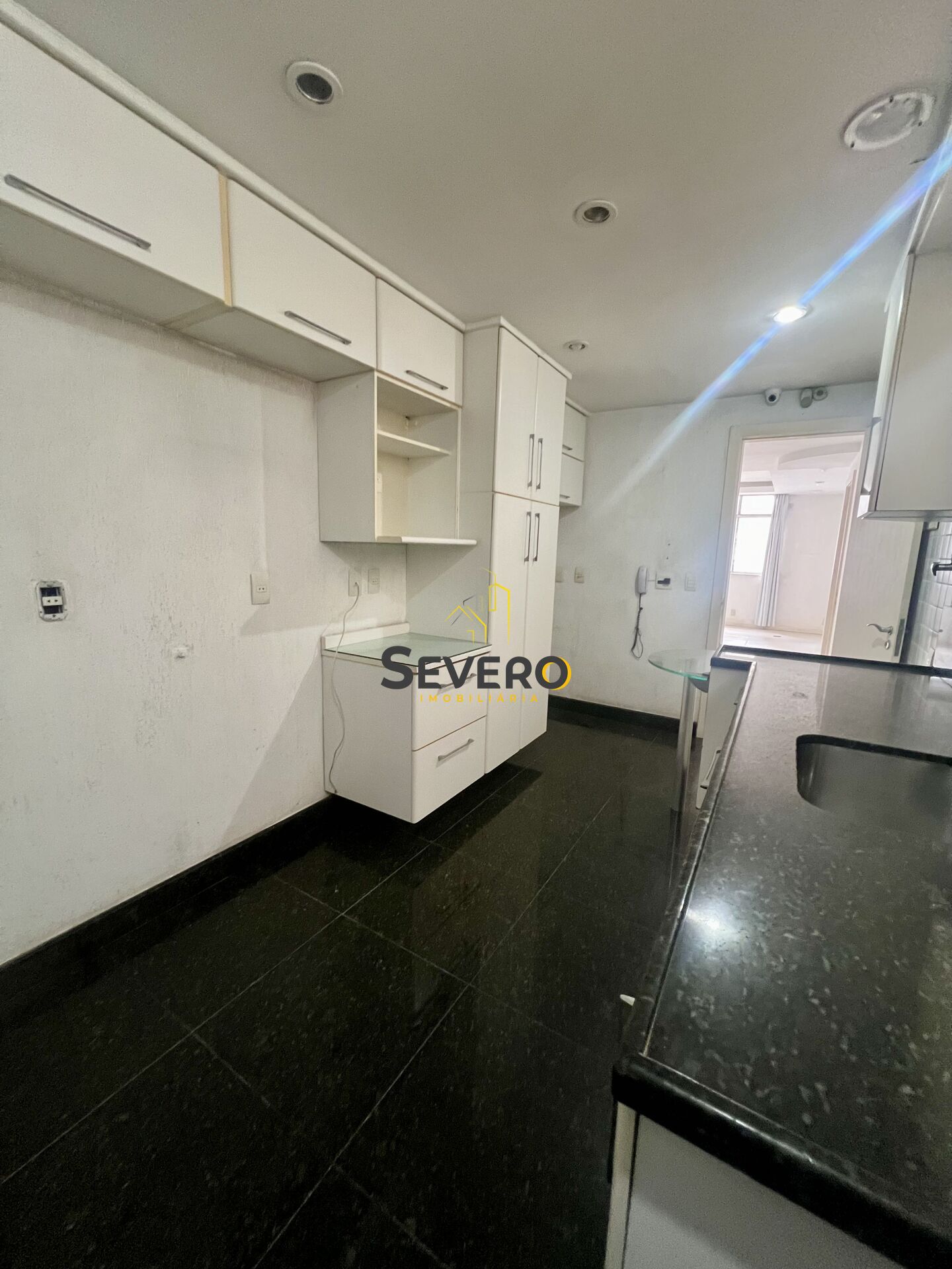 Apartamento à venda com 3 quartos, 110m² - Foto 11