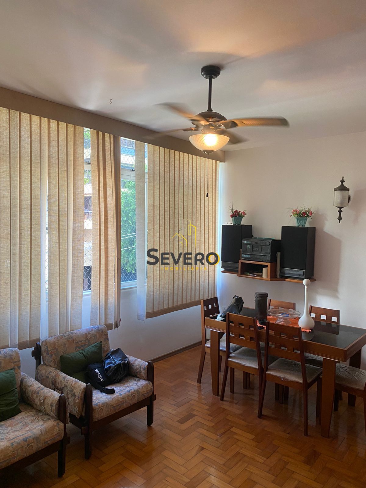 Apartamento à venda com 3 quartos, 126m² - Foto 2