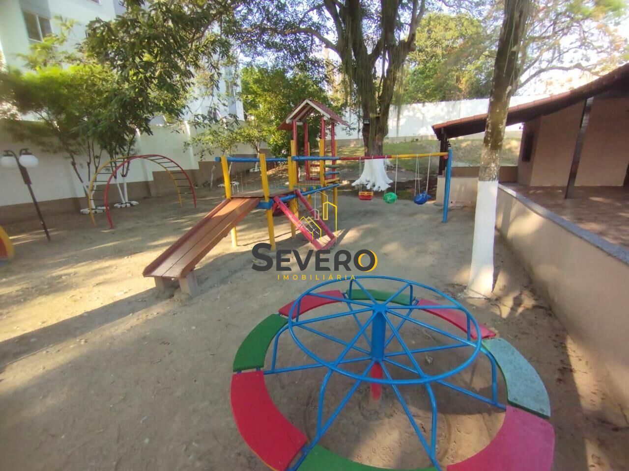 Casa, 4 quartos, 180 m² - Foto 4