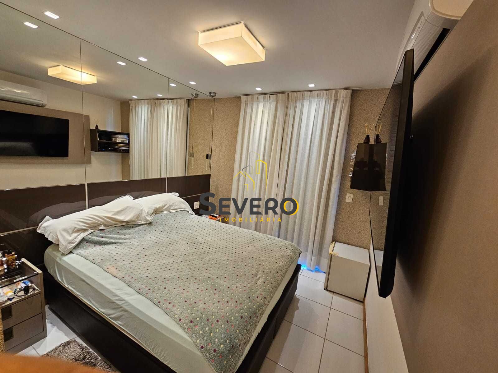 Cobertura à venda com 4 quartos, 240m² - Foto 15