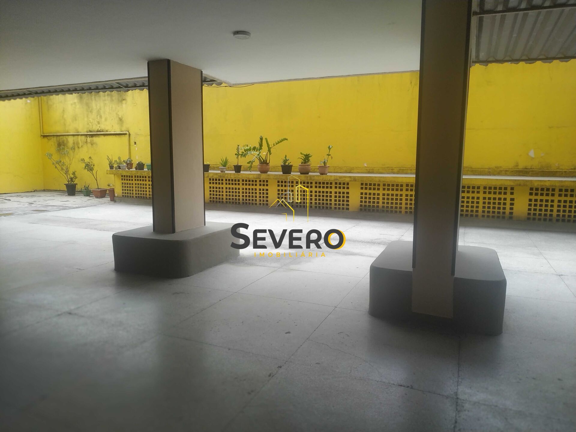 Apartamento à venda com 2 quartos, 70m² - Foto 11