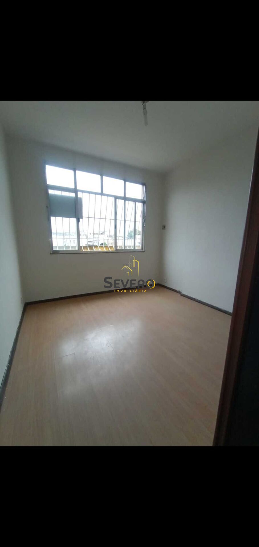 Apartamento à venda com 2 quartos, 70m² - Foto 3