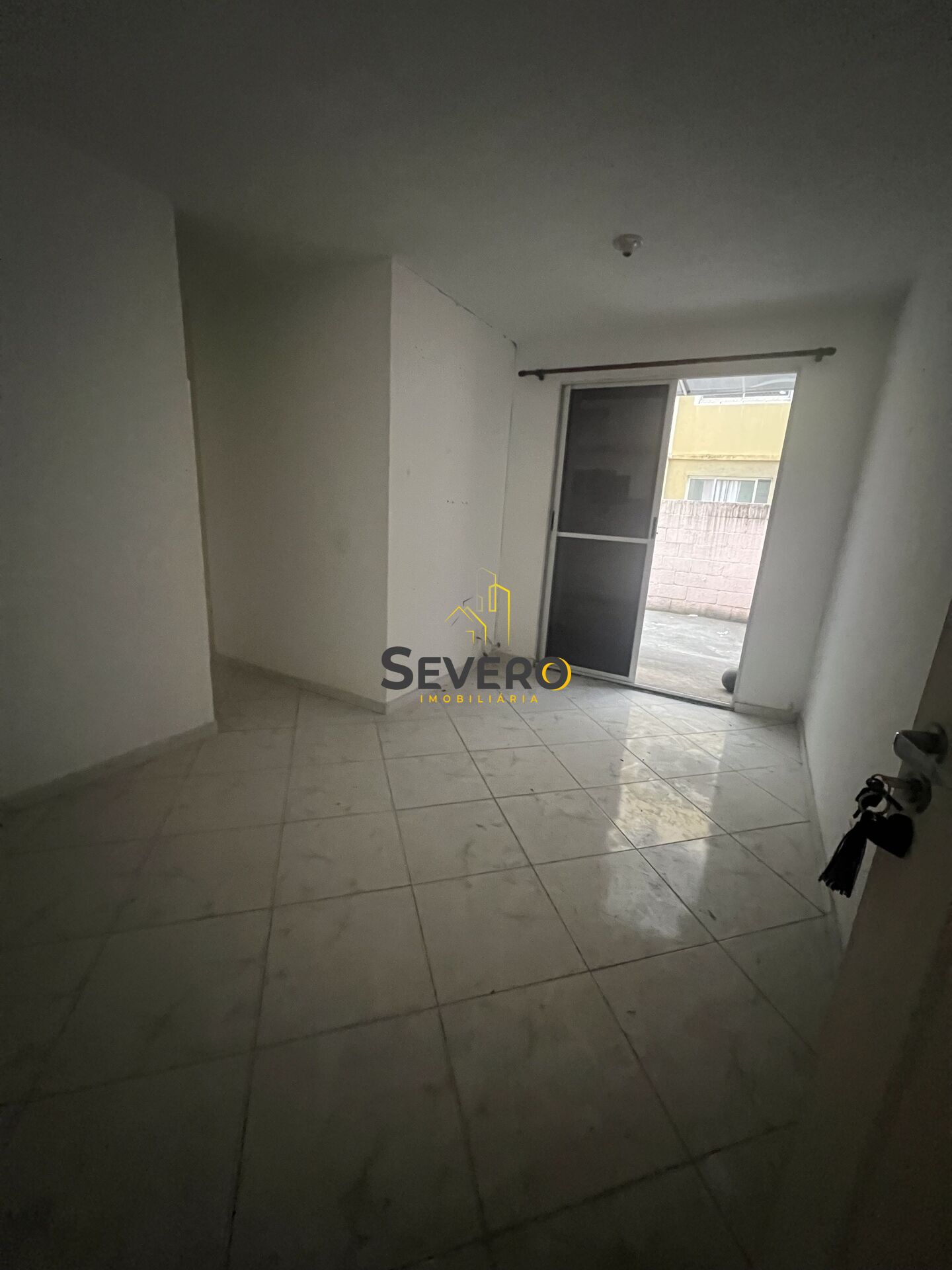 Apartamento à venda com 2 quartos, 79m² - Foto 3