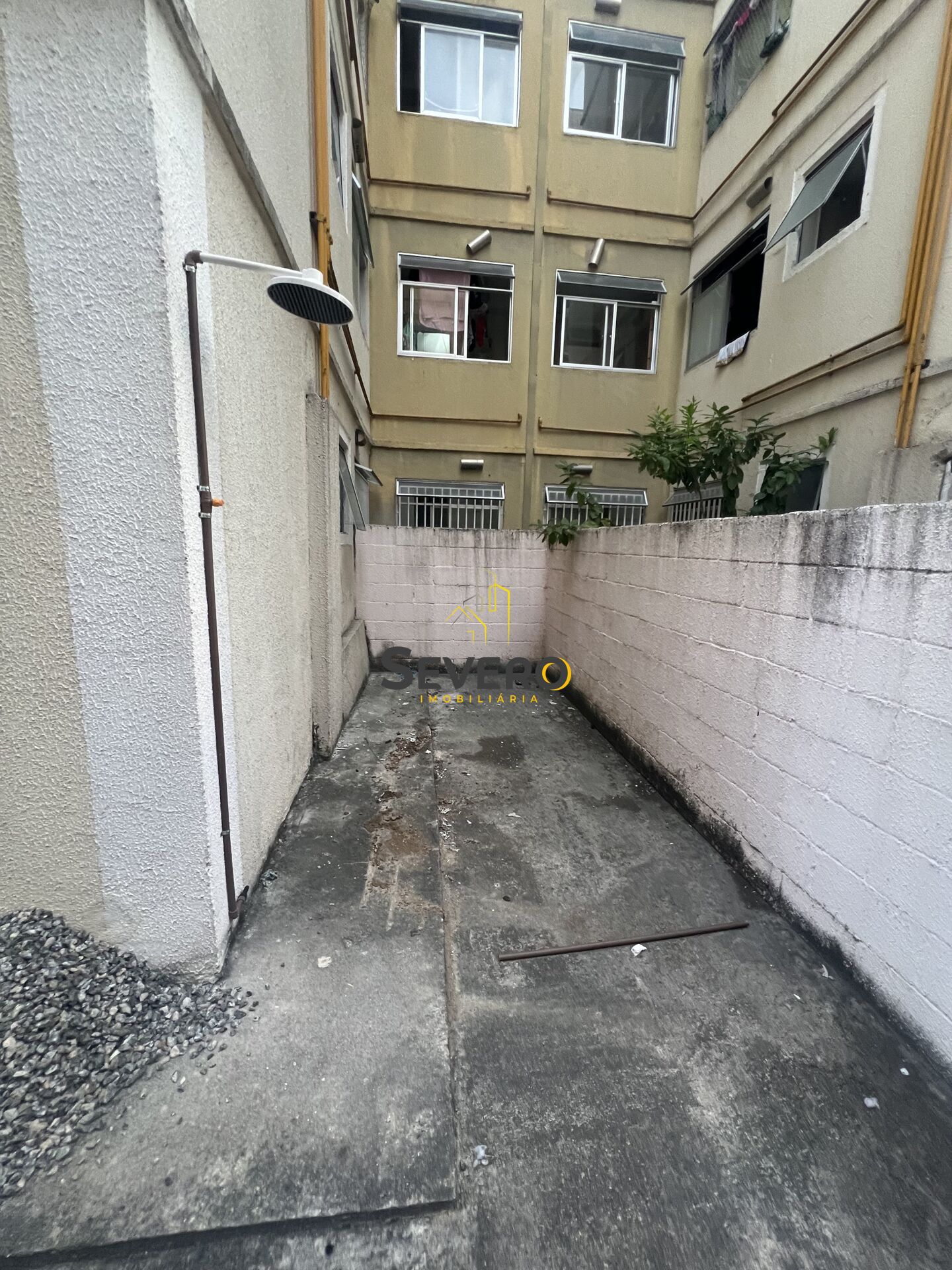 Apartamento à venda com 2 quartos, 79m² - Foto 2
