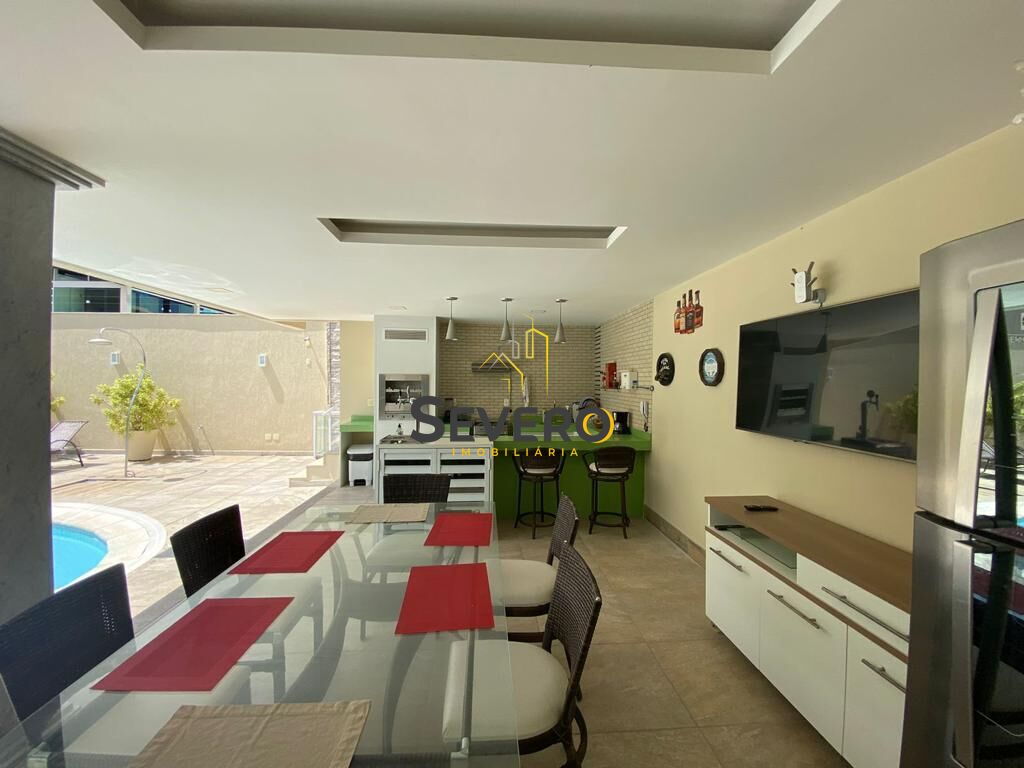 Casa à venda com 5 quartos, 600m² - Foto 10