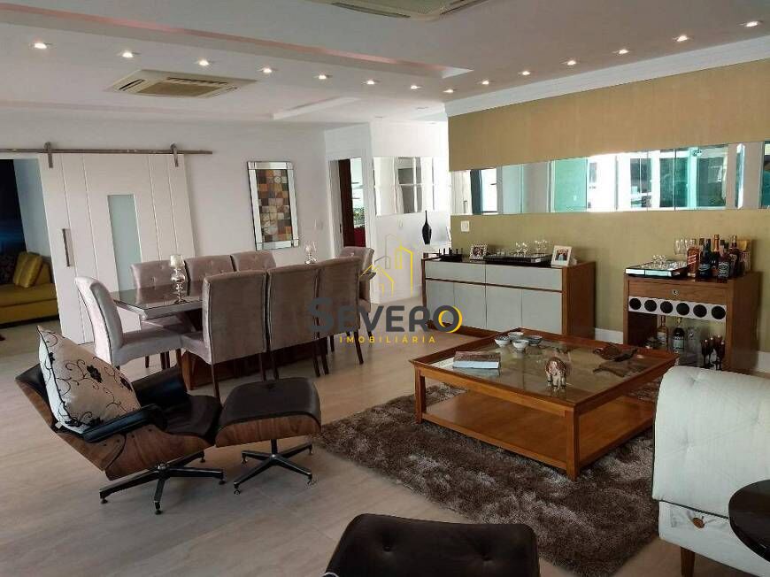 Casa à venda com 5 quartos, 600m² - Foto 34