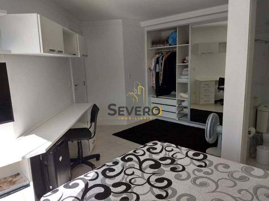 Casa à venda com 5 quartos, 600m² - Foto 40