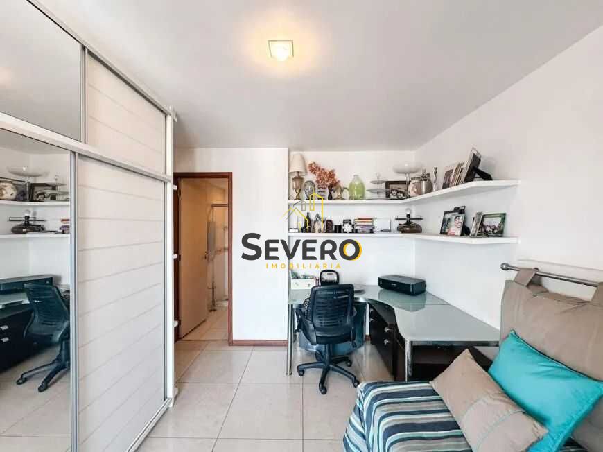 Cobertura à venda com 3 quartos, 250m² - Foto 18