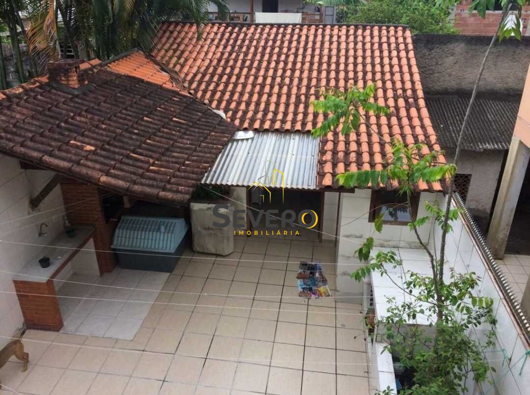 Casa à venda com 3 quartos, 250m² - Foto 5