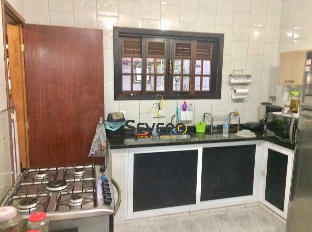 Casa à venda com 3 quartos, 250m² - Foto 16