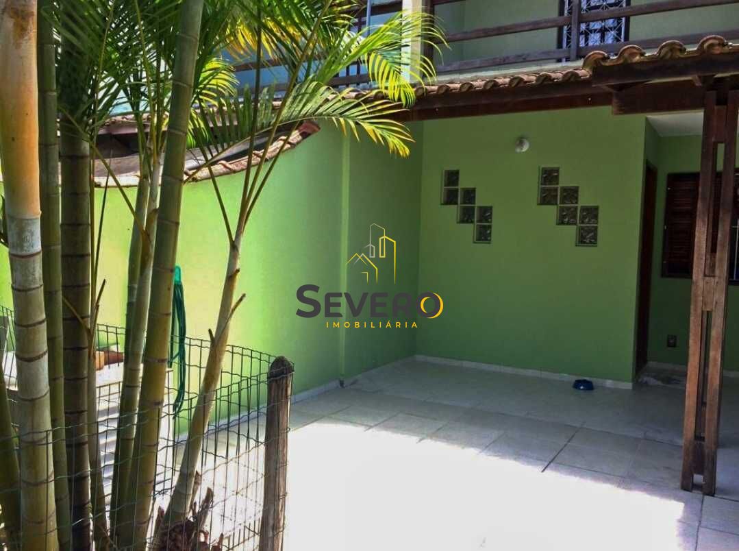 Casa à venda com 3 quartos, 250m² - Foto 3