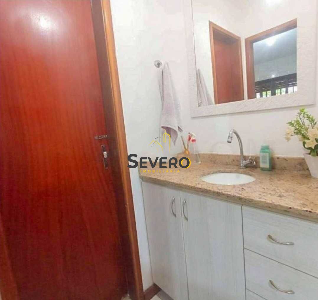 Casa à venda com 3 quartos, 250m² - Foto 25