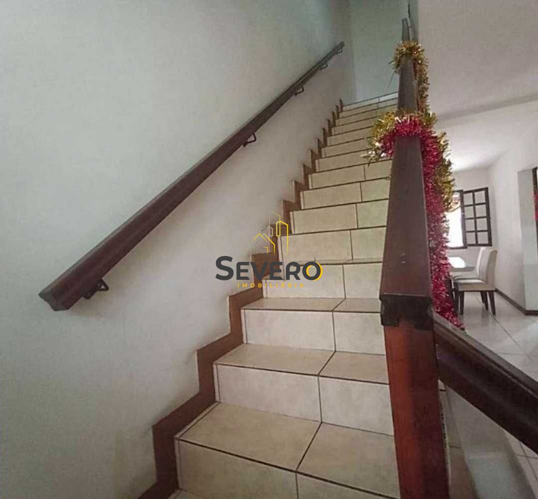 Casa à venda com 3 quartos, 250m² - Foto 26