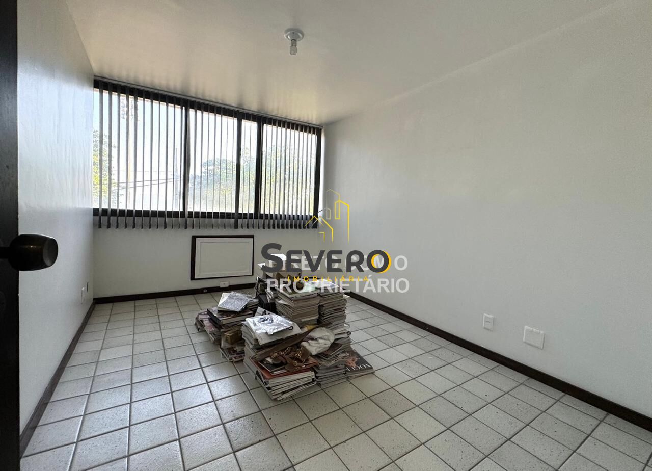 Apartamento à venda com 3 quartos, 230m² - Foto 13