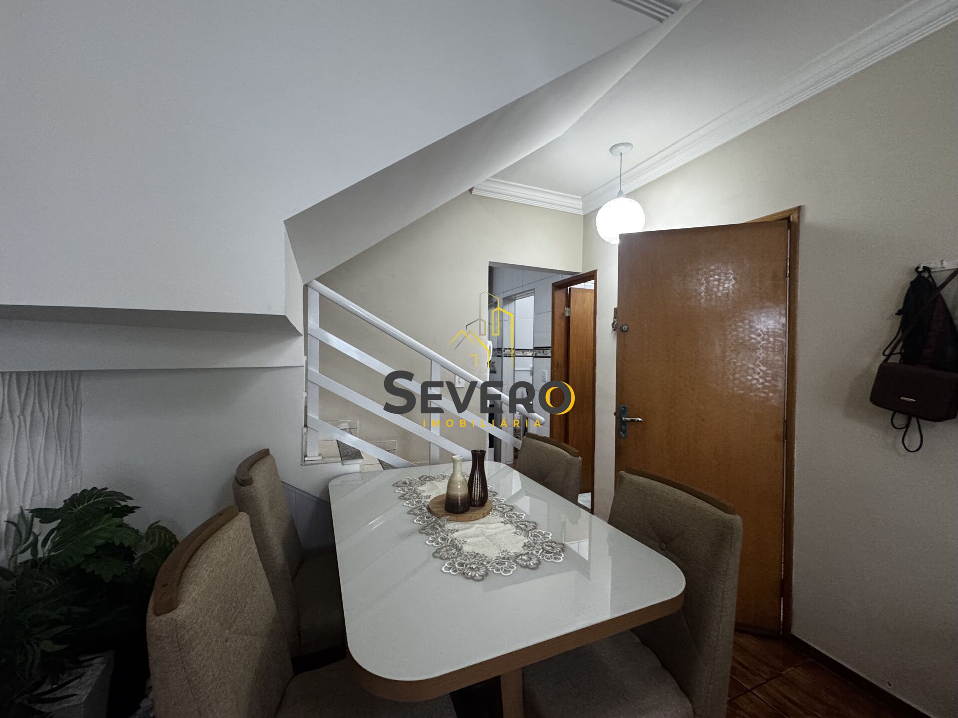 Casa à venda com 3 quartos, 92m² - Foto 3