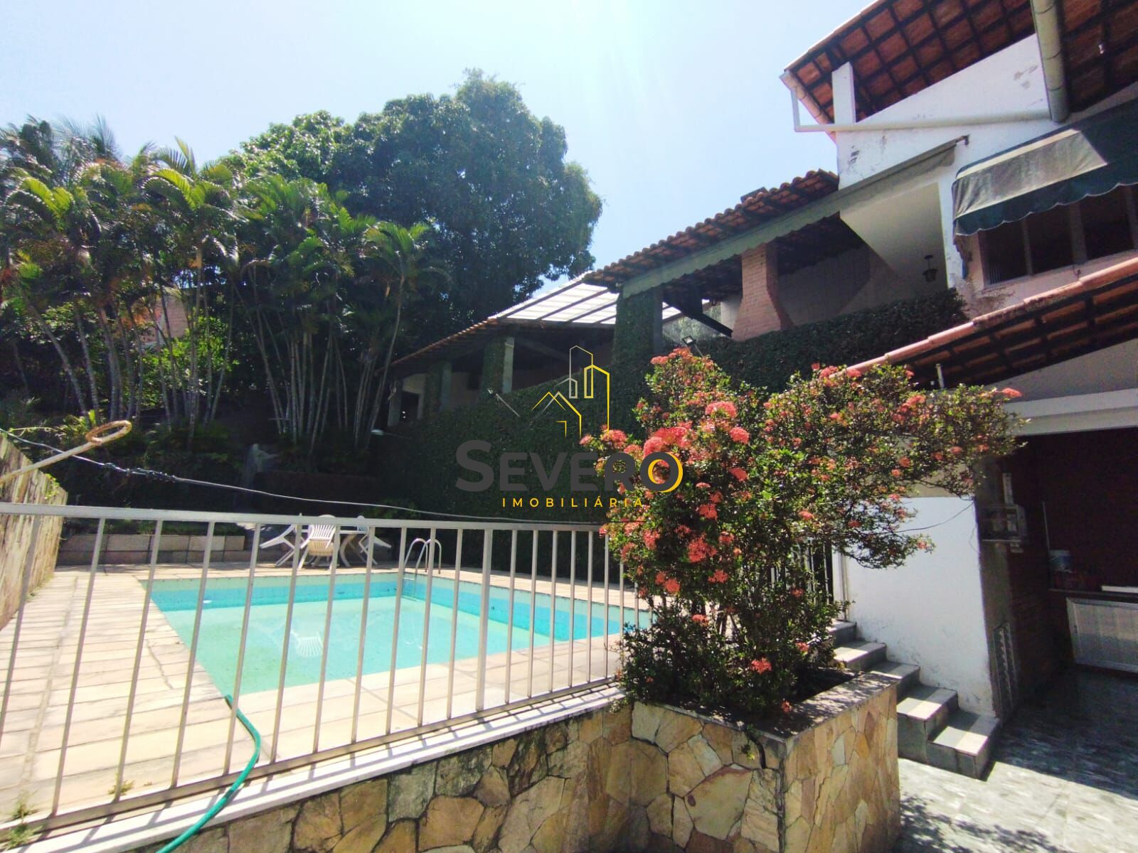 Casa à venda com 3 quartos, 345m² - Foto 33