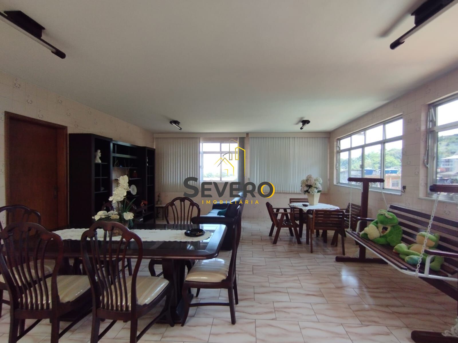 Casa à venda com 3 quartos, 345m² - Foto 15