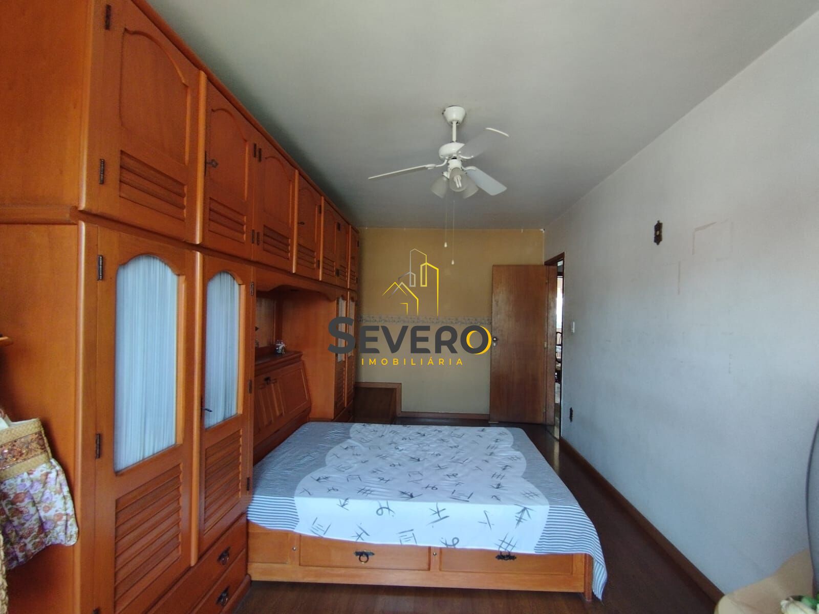 Casa à venda com 3 quartos, 345m² - Foto 5