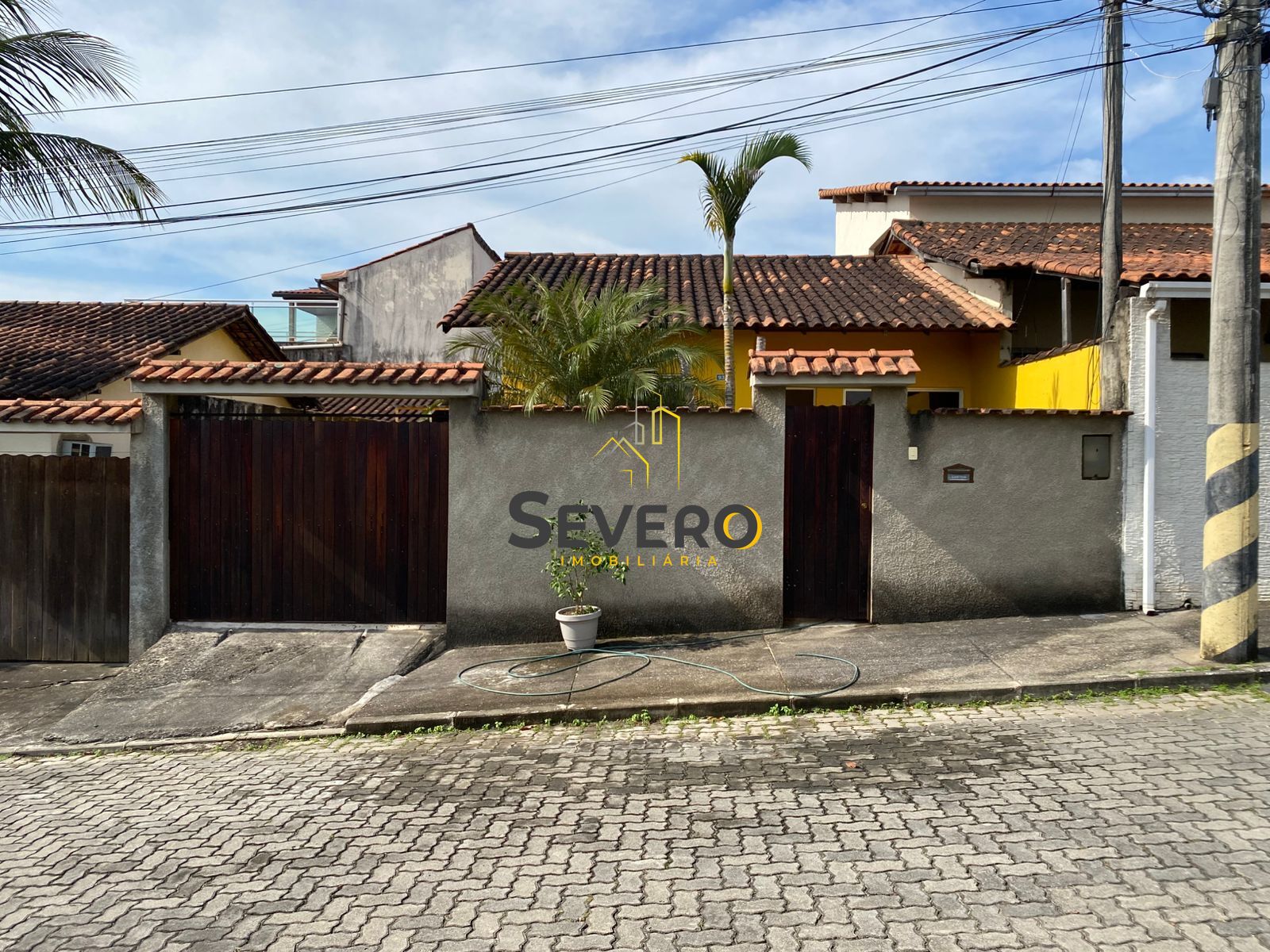 Casa à venda com 2 quartos, 130m² - Foto 2