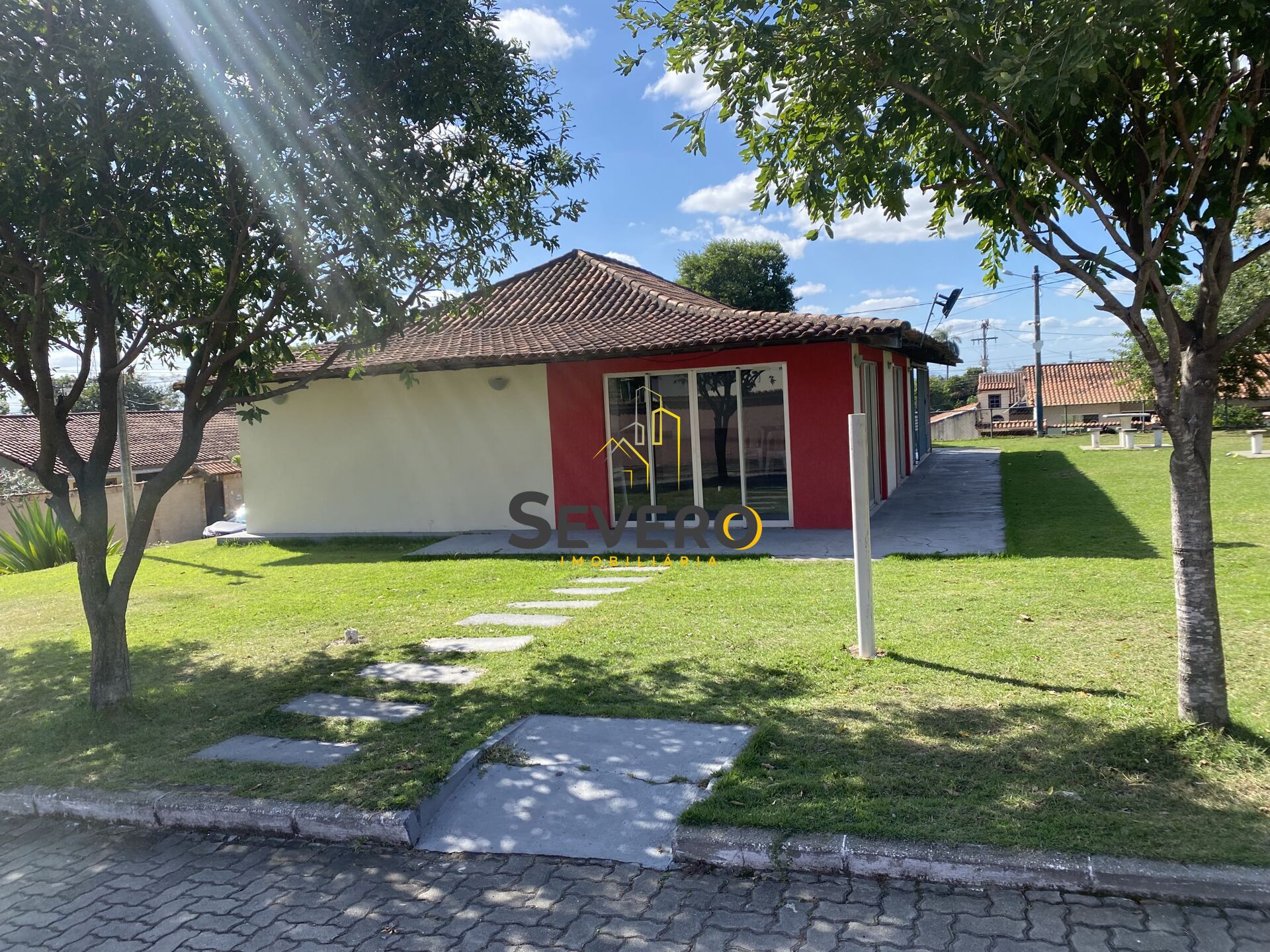 Casa à venda com 2 quartos, 130m² - Foto 15
